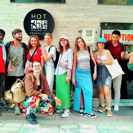 Hot - House Of Travellers Taj View旅舍